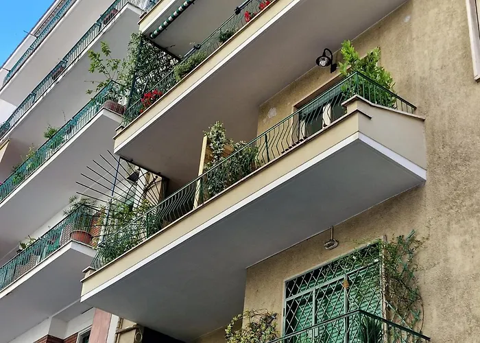 Cuma Suites