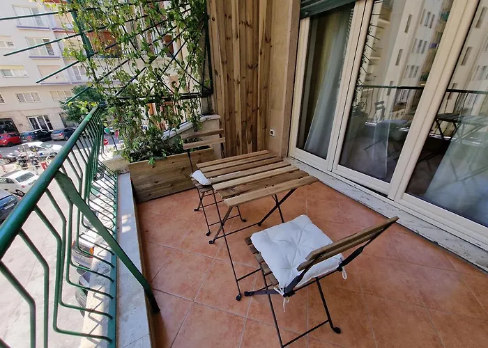 Cuma Suites